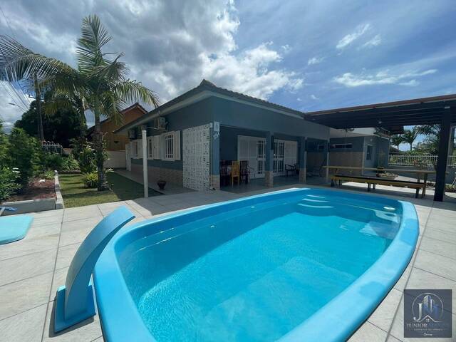 Venda em Pinheiros - Balneário Barra do Sul