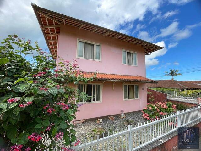 Venda em Pinheiros - Balneário Barra do Sul