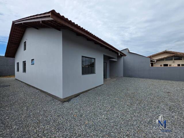 #28 - Casa para Venda em Balneário Barra do Sul - SC
