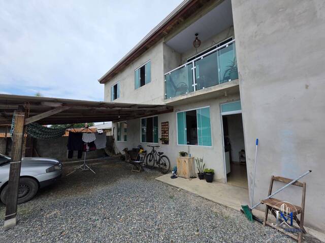 Casa para Venda em Balneário Barra do Sul - 2