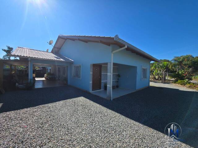 Venda em Pinheiros - Balneário Barra do Sul
