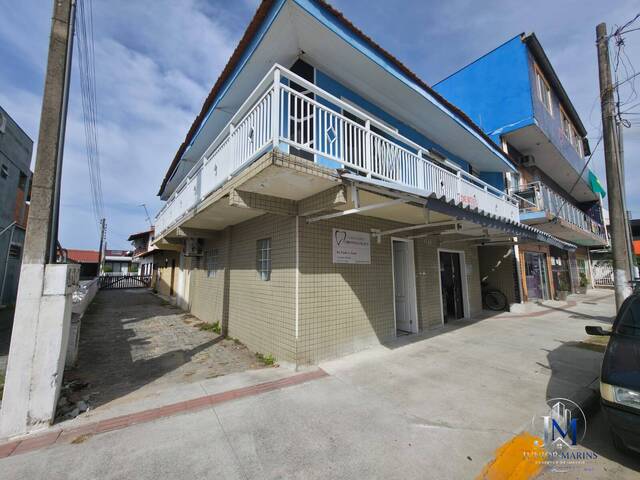 #77 - Casa para Venda em Balneário Barra do Sul - SC