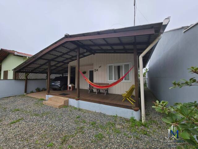 #89 - Casa para Venda em Balneário Barra do Sul - SC