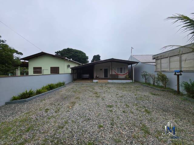 Casa para Venda em Balneário Barra do Sul - 4